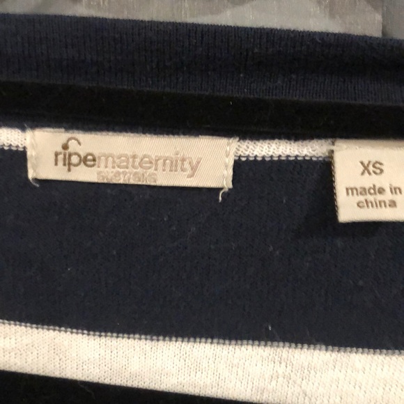 Maternity top - Picture 2 of 2